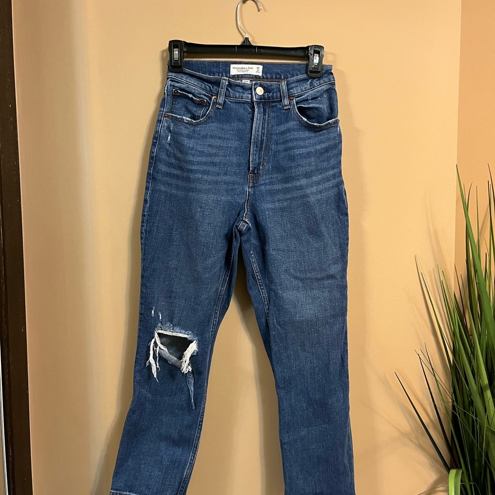 Abercrombie Ankle Straight Jeans